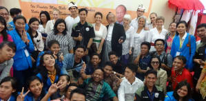 Ratu with students Sulawesi